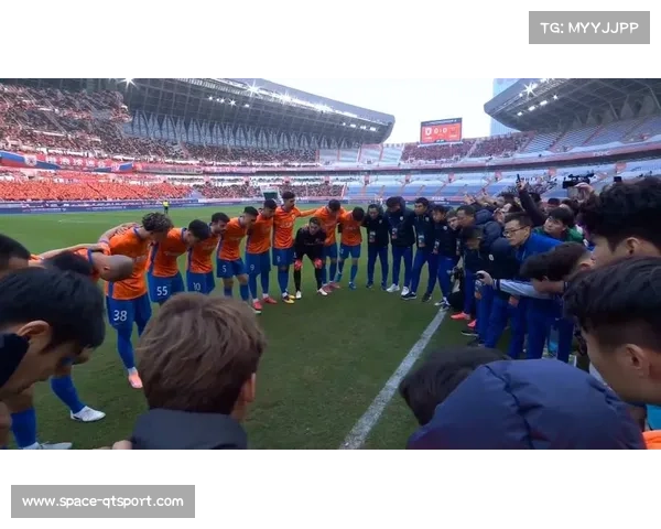 克雷桑助攻瓦科破门，泰山锋线配合默契